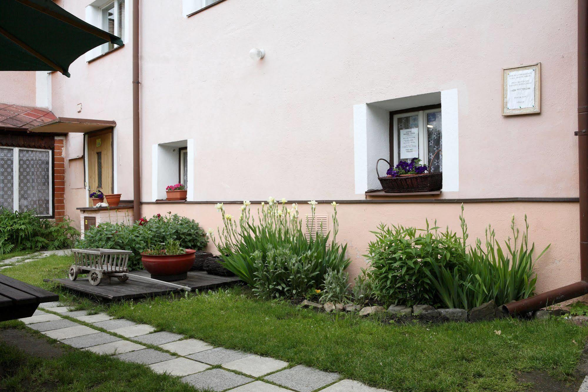 Hostel Havana Cesky Krumlov Ngoại thất bức ảnh